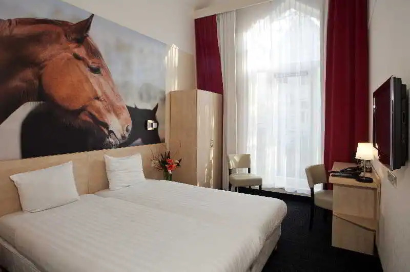 Hotel Iron Horse