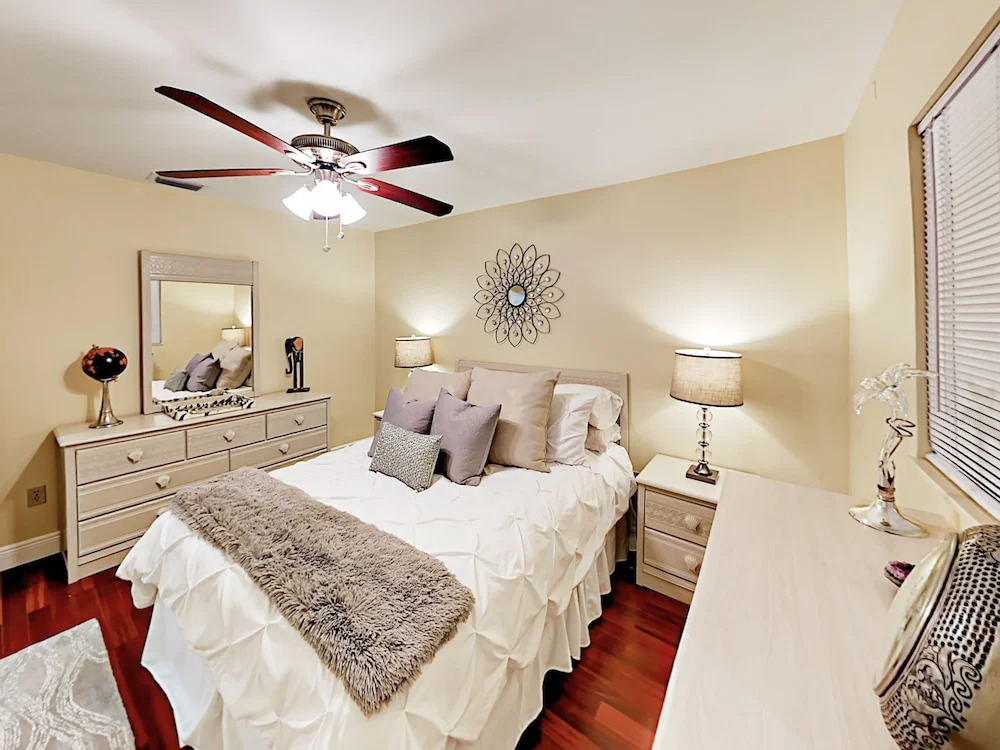 Tequila Canal - 3 Br Home