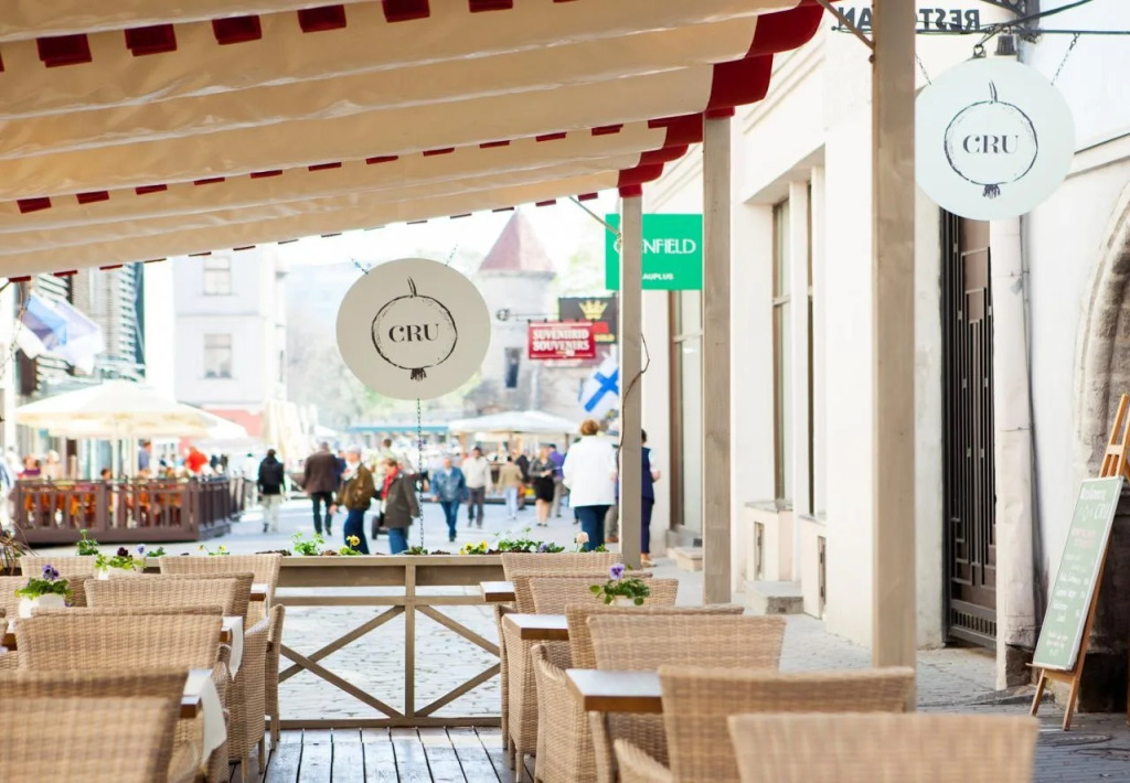 CRU Hotel