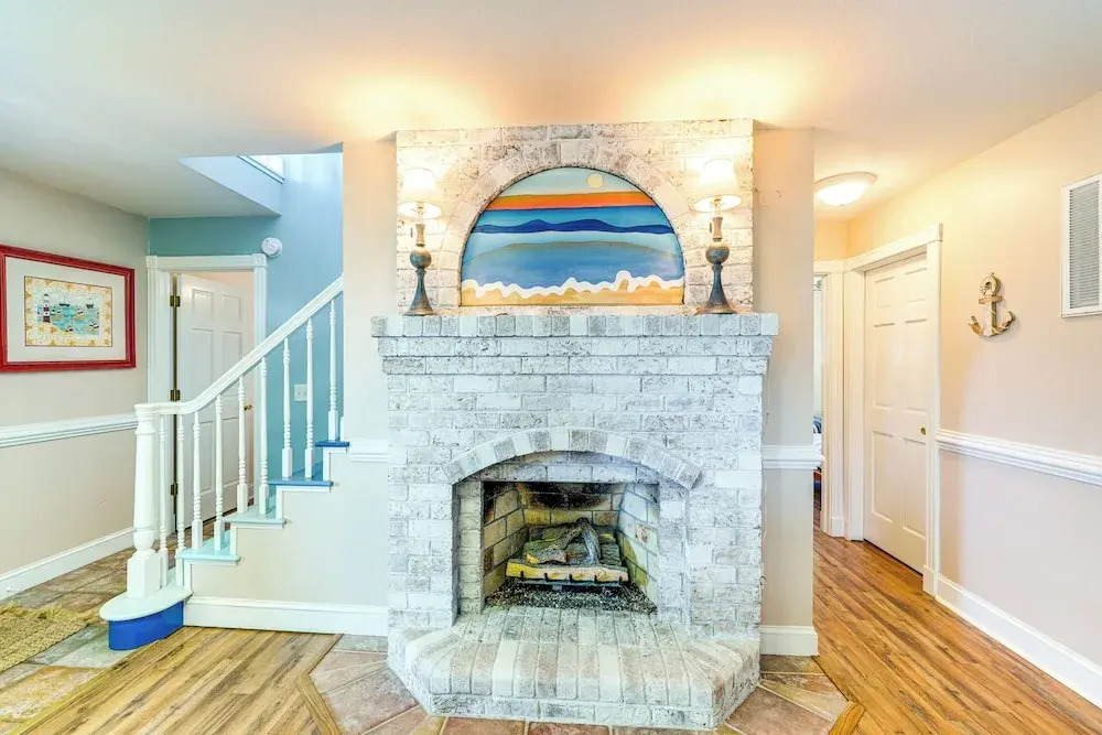Hot Tub & Bay Views: Outer Banks Home
