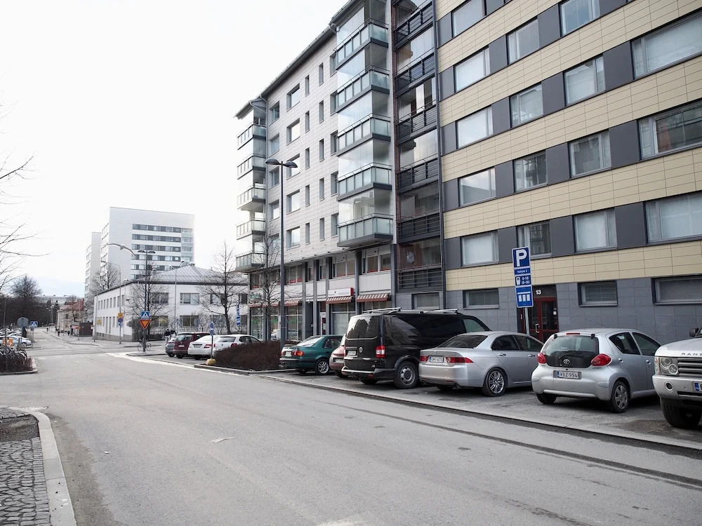2ndhomes Station Apartment