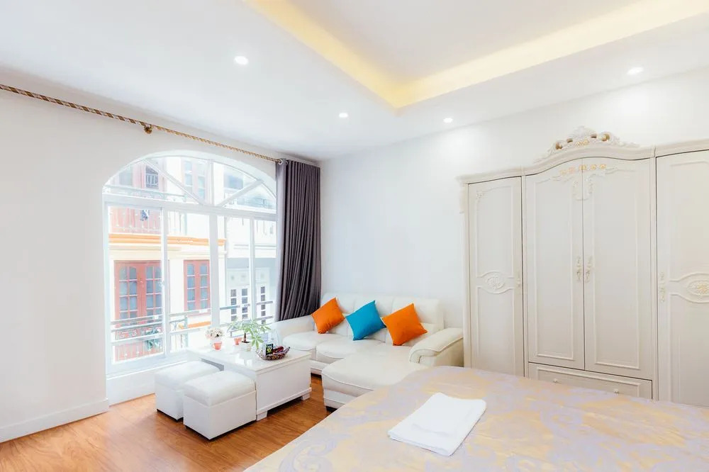 Palm Tree Apartment