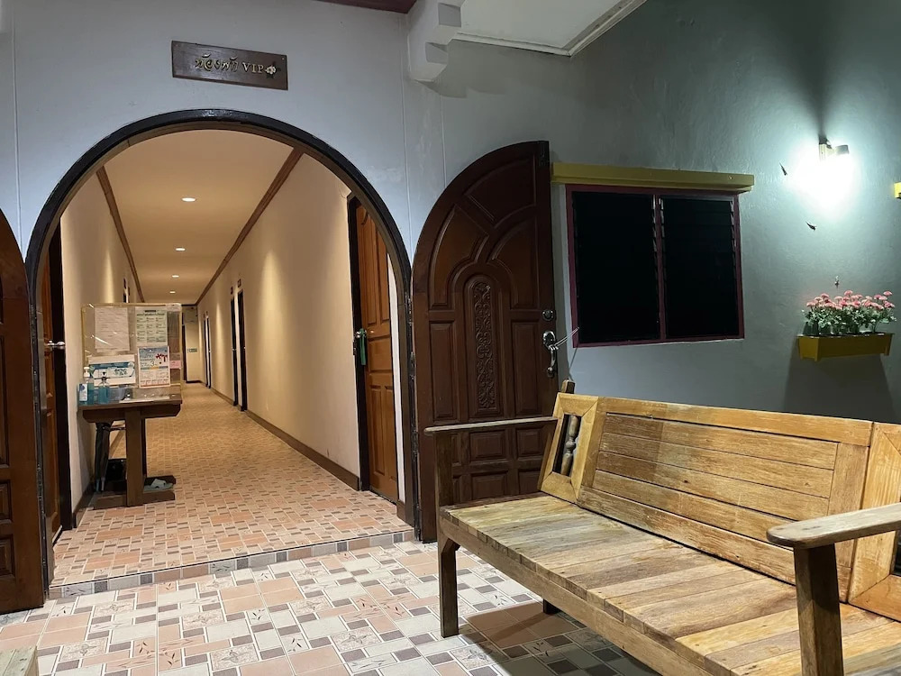 นาหินลาดรีสอร์ท Nahinlad Resort