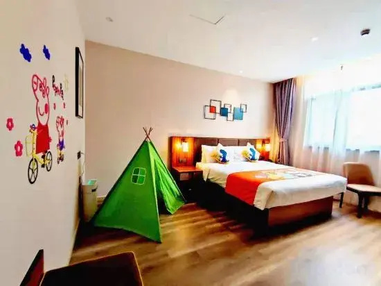 Homeinn Plus Hotel (Huzhou Normal University Yishang Street)