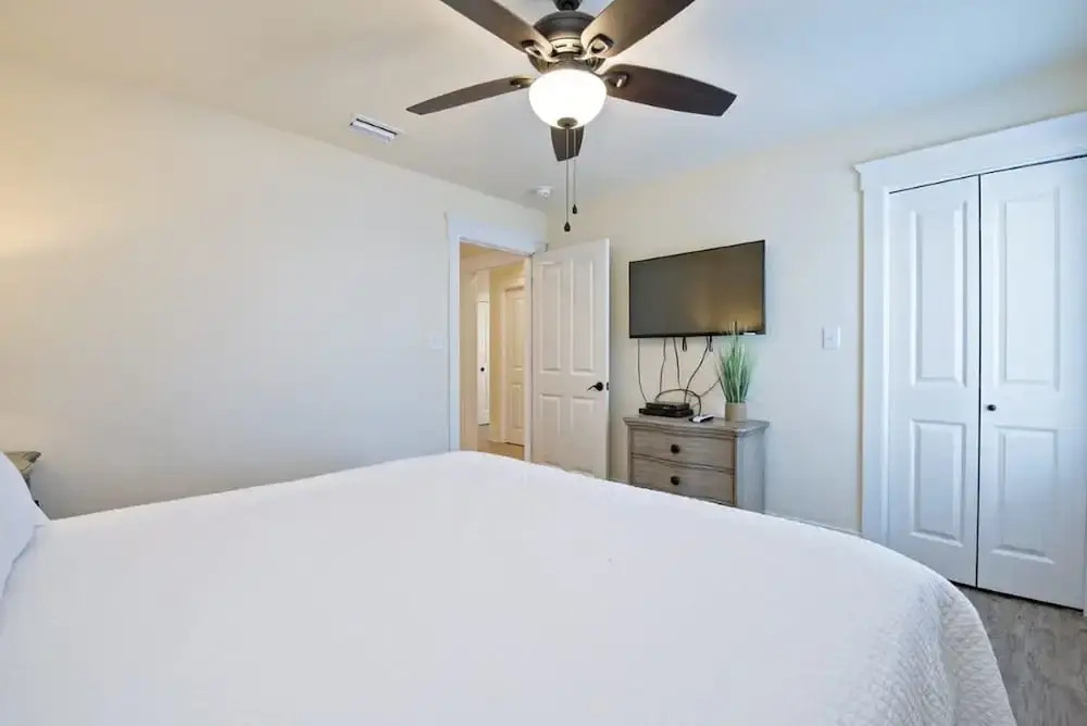 Beachfront 9bed Easybreezy East