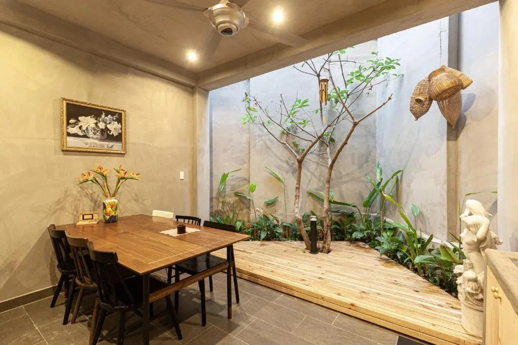 Soc House 1