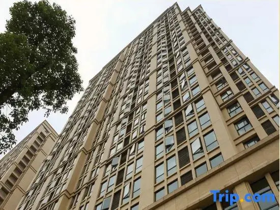 IU Hotel (Chengdu Century City Convention and Exhibition Center Metro Station)
