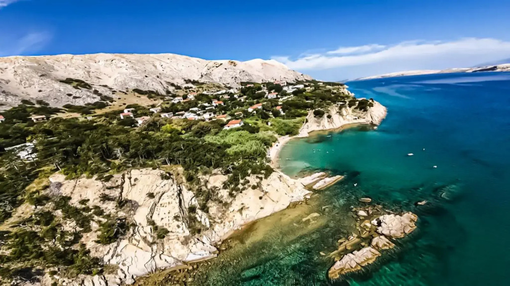 Villa Mila holiday house with private beach