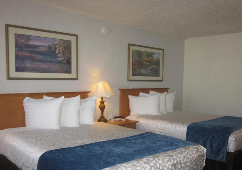 Trailside Inn