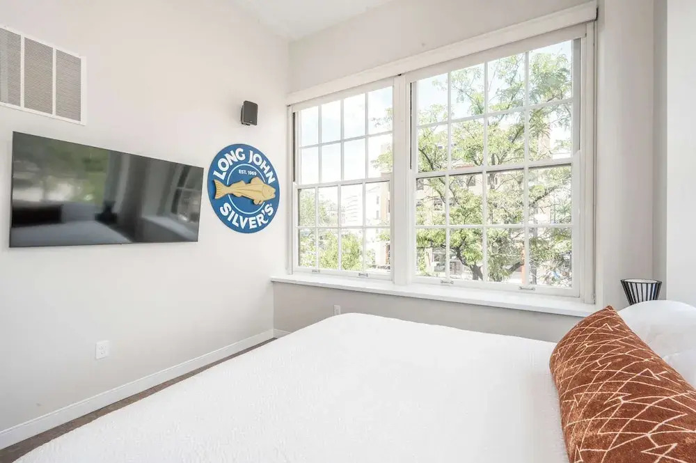 The 333 Suites 2nd Floor Retreat