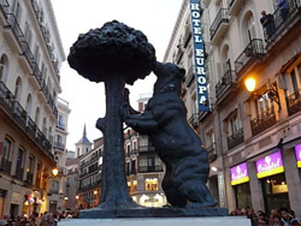 Apartment with 2 Bedrooms in Madrid, with Wifi