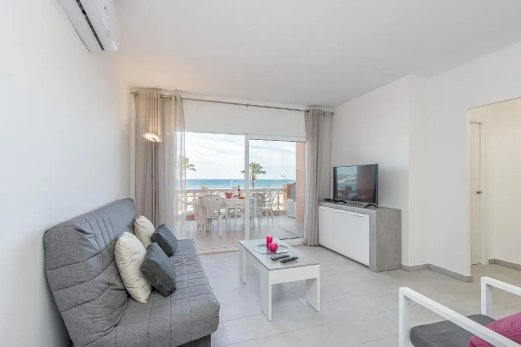 Apart-rent Apartamento Gran reserva renovado 0076