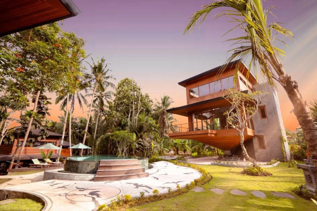 Birdhouses Bali Tree Top Living