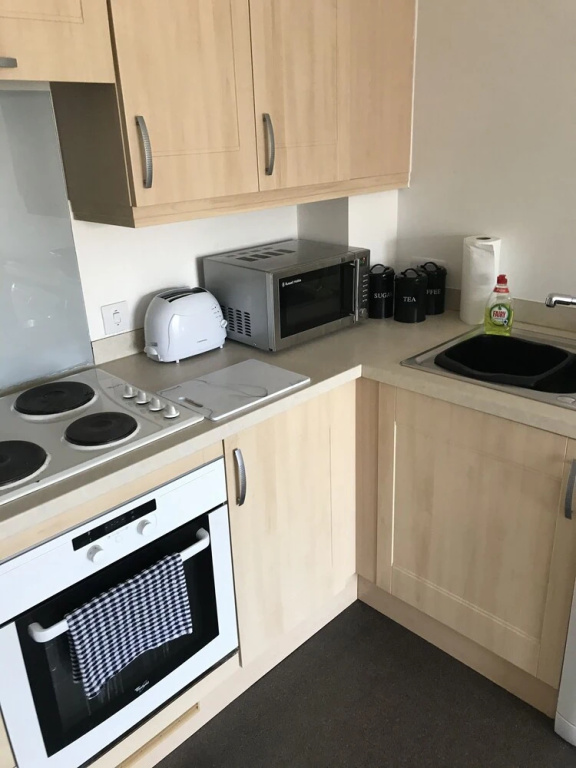 Remarkable 1-bed Apartment in Swansea Near Liberty