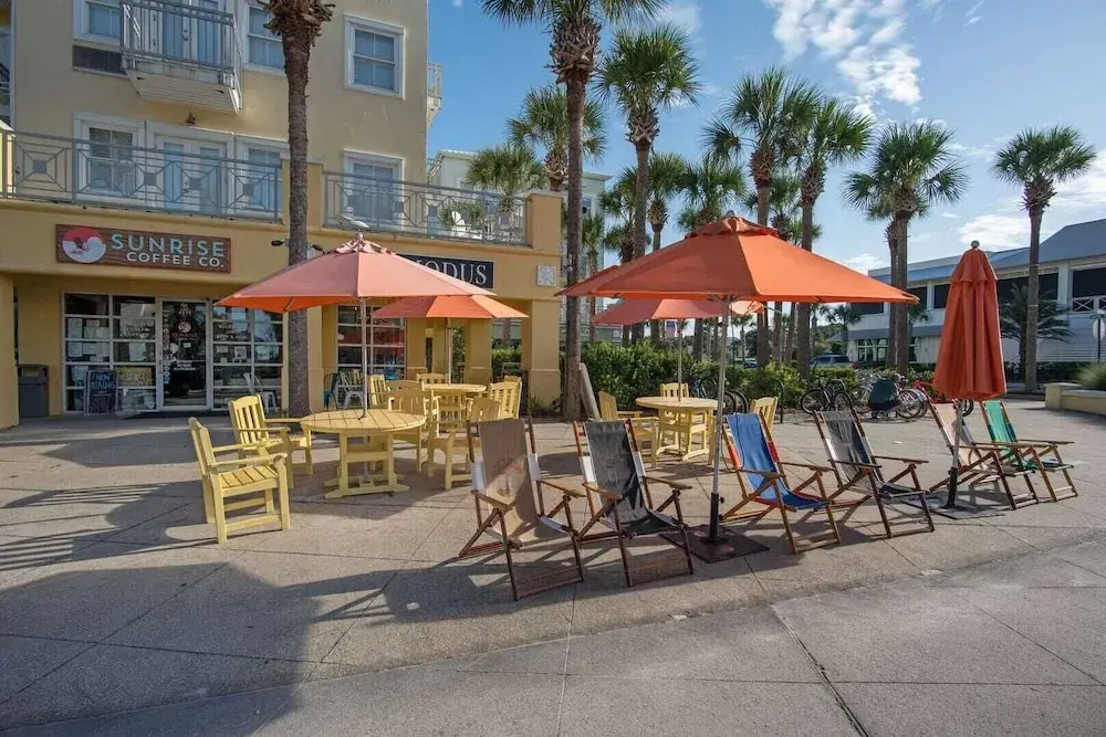 30A Ocean Pearl by Avantstay Newly Built Pool Access + Golf Cart Walk to Dune Allen Beach