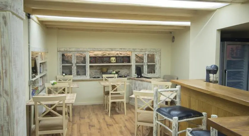 Alexandros Guesthouse