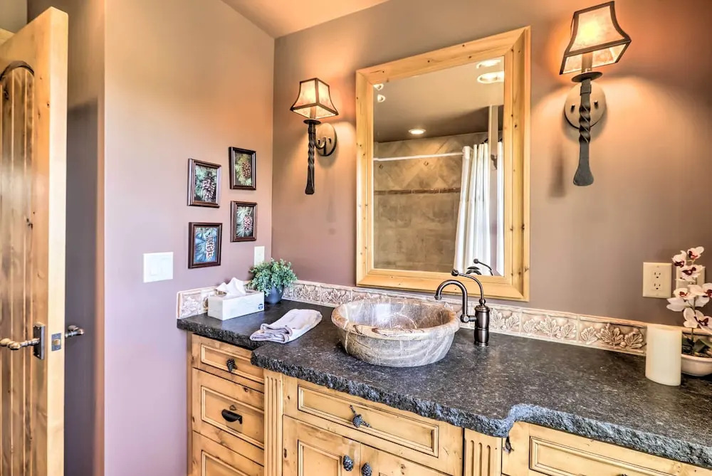 Incline Village Home w/ Hot Tub + Lake Views!