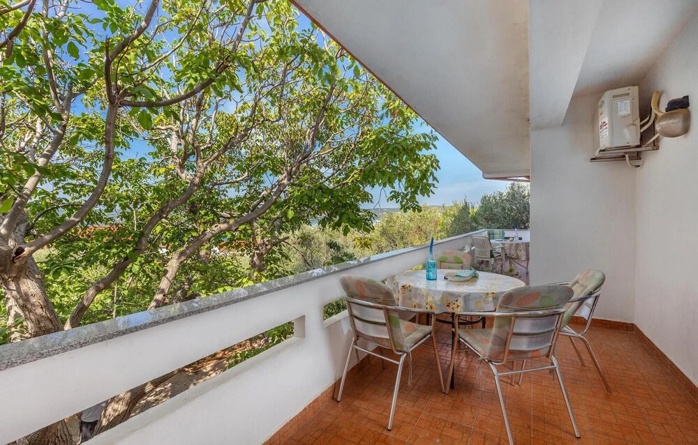 Nice Home in Punat With Wifi and 2 Bedrooms