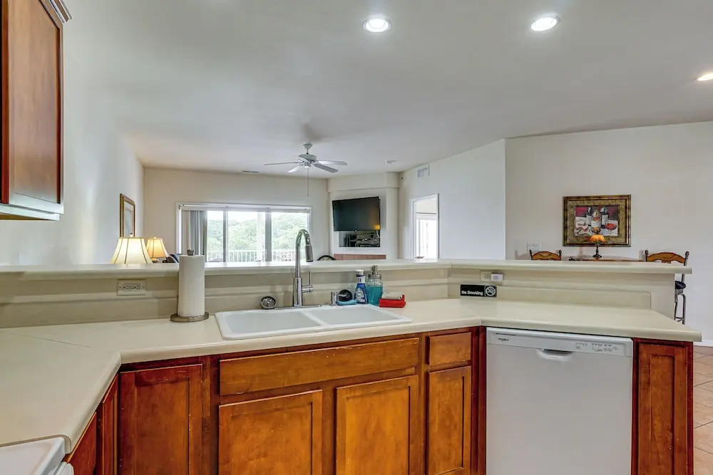 Lakefront Osage Beach Condo: Dock Your Boat Here!