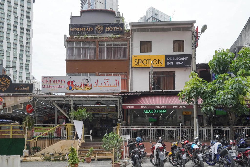 OYO 90106 Sindbad Hotel