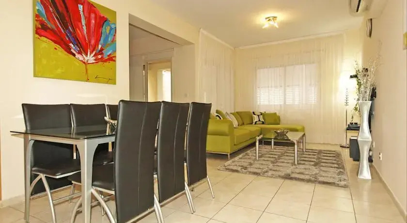 Halcon Molos Apartment