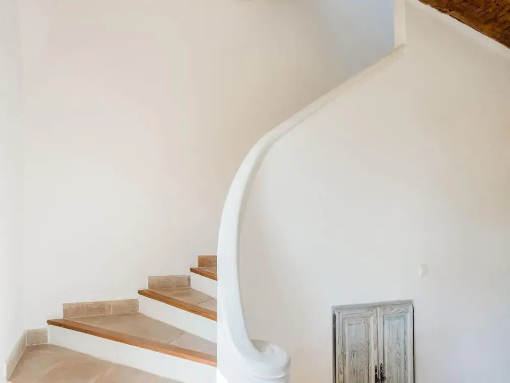 Chateau in Lorgues with Pool & Vineyard Views