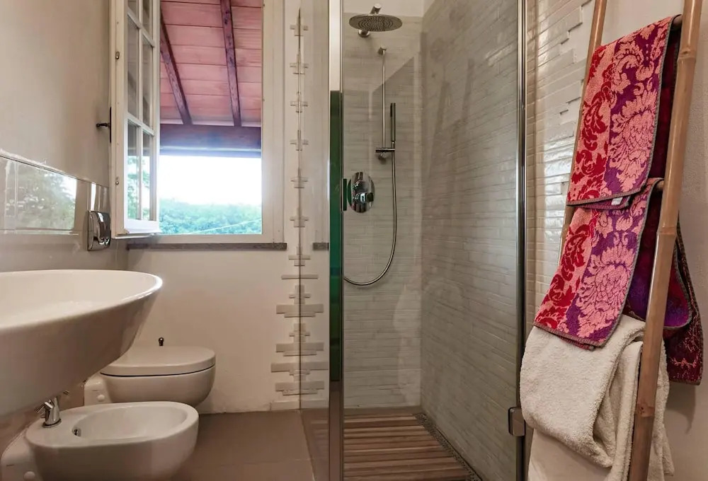 Villa With 4 Bedrooms in Provincia di Siena, With Private Pool, Enclosed Garden and Wifi