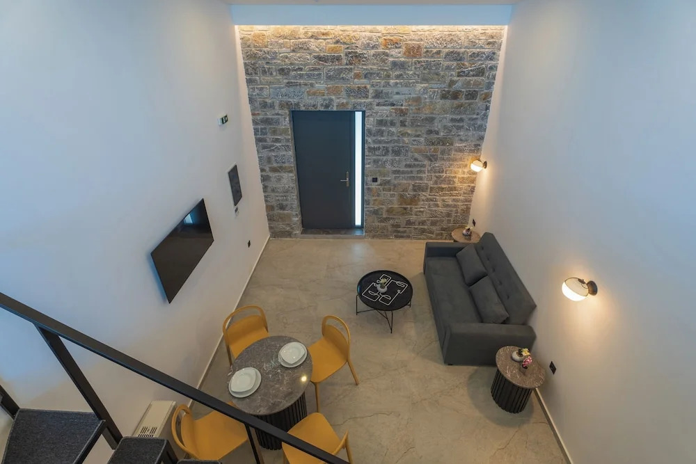 EcoHeaven Suites