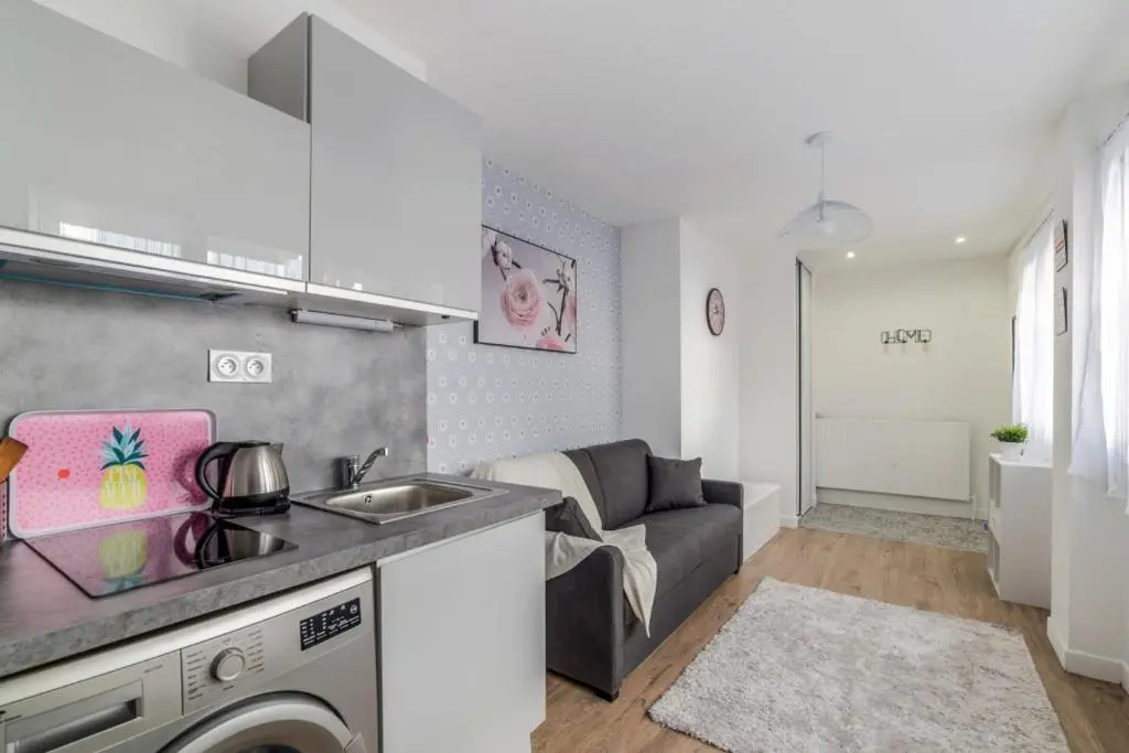 Sunny and cosy studio close to Part-Dieu district in Lyon - Welkeys