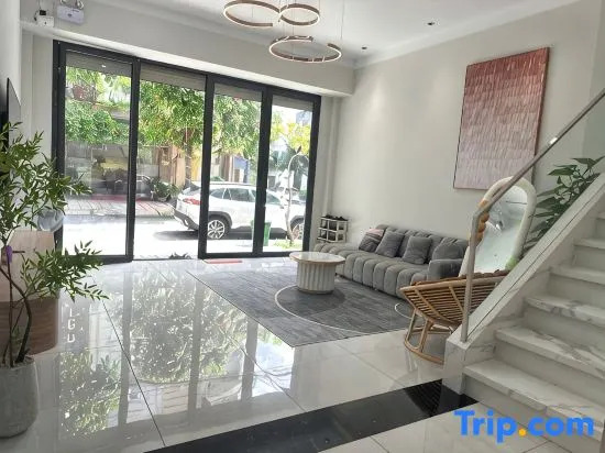 Mai' House - Elevator, indoor 25m swimming pool, 5 Bedrooms ,Vung Tau Center