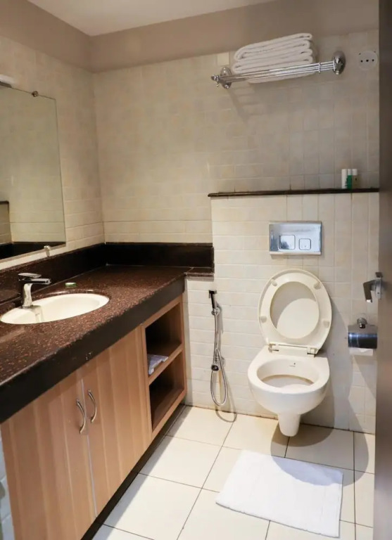 Hotel Orchid Resort