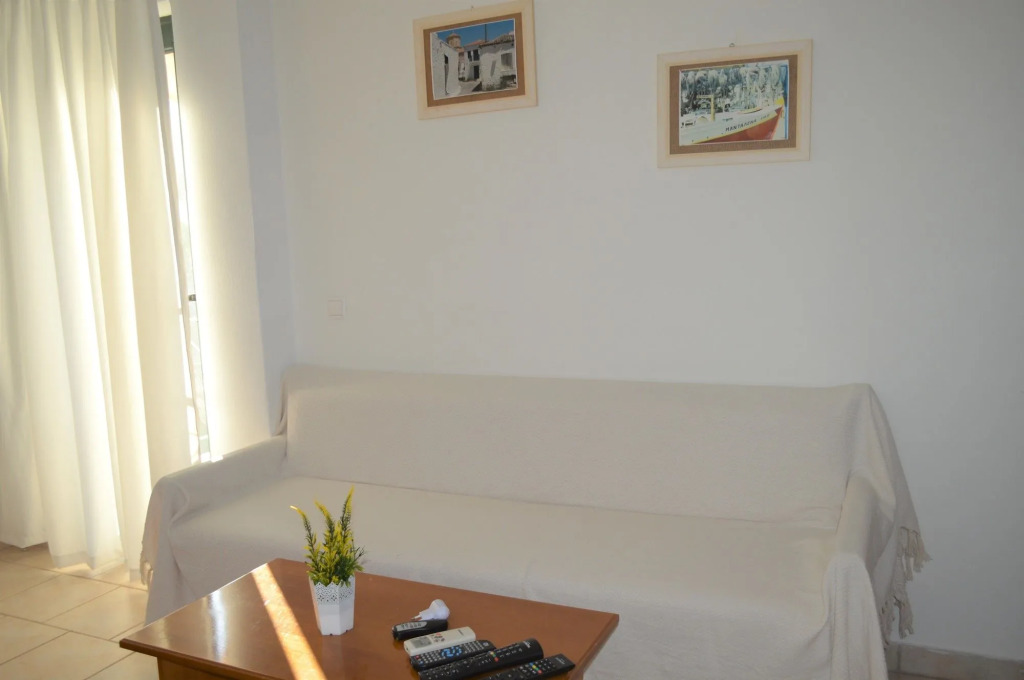 Koukounari studios