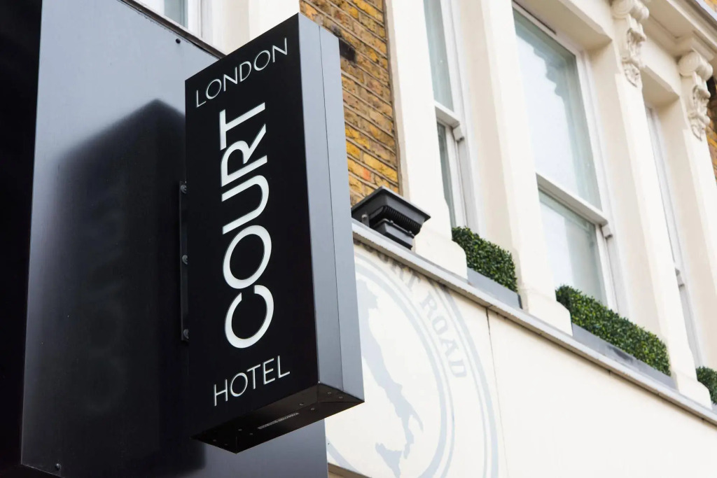 London Court Hotel