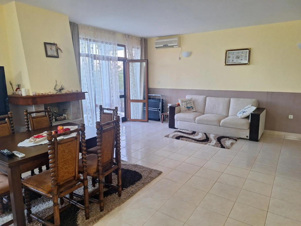 Villa Holly