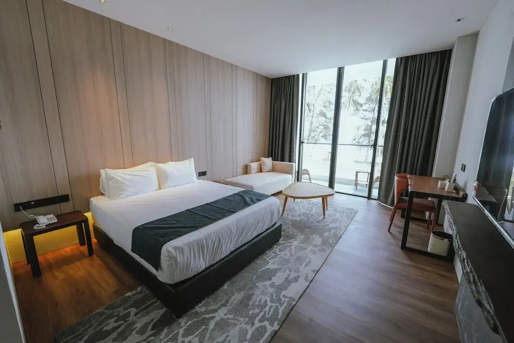 Sematan Roxy Beach Apartment
