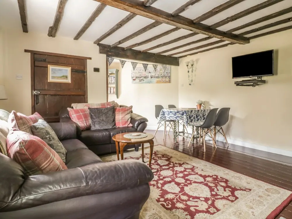 28 Stone Cottage
