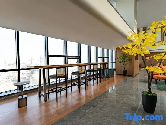 Binglv Kunlun Hotel (Yining Liuxing Street Branch)