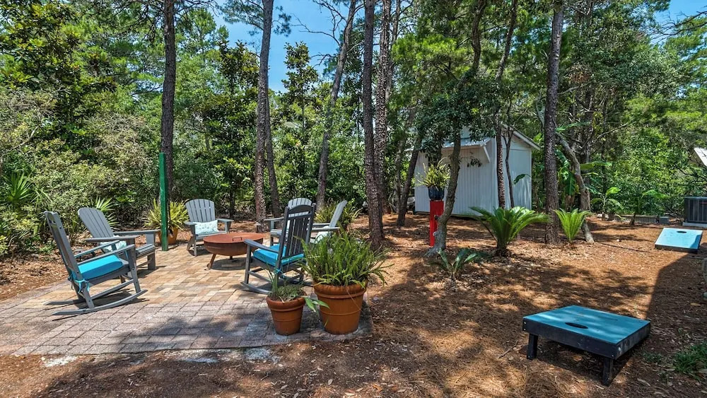 5 Minutes to the Beach; Old Florida Charm + Modern Upgrades