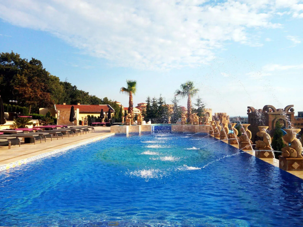 Royal Castle Design & SPA