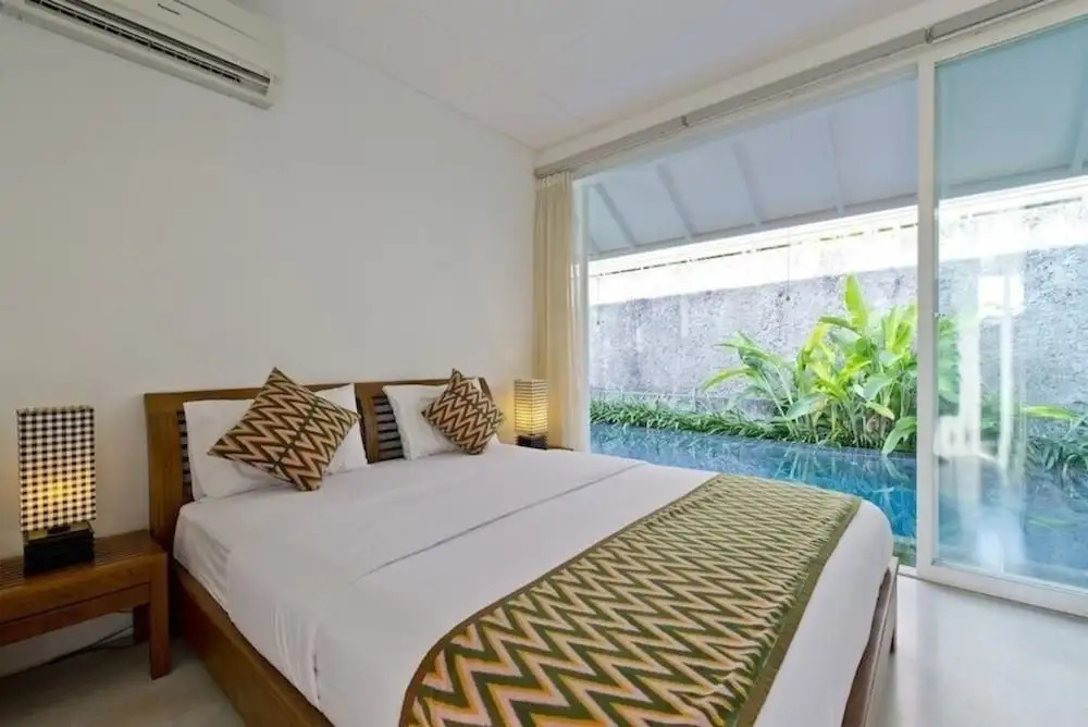 Villa White