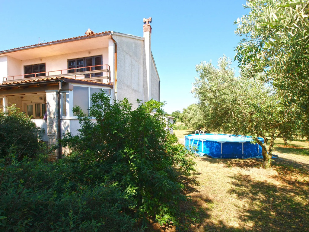 Apartment 1794