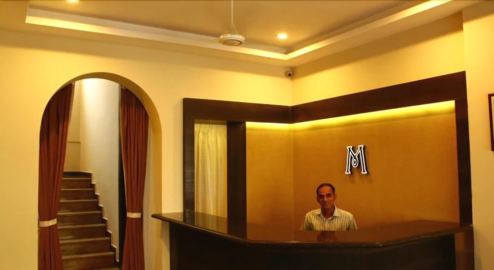 M The Business Hotel