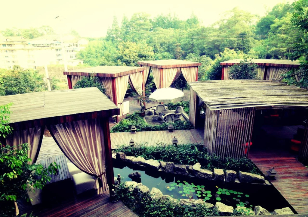 Mount Emei Jadeite Resort