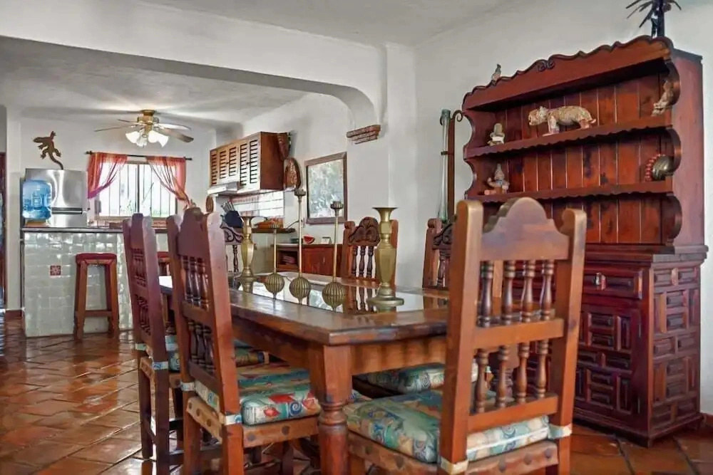 Ocean View 2Br Condo-balcony-beach-pool - 303