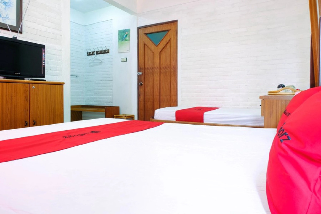 RedDoorz Syariah near Kopeng Treetop  Adventure