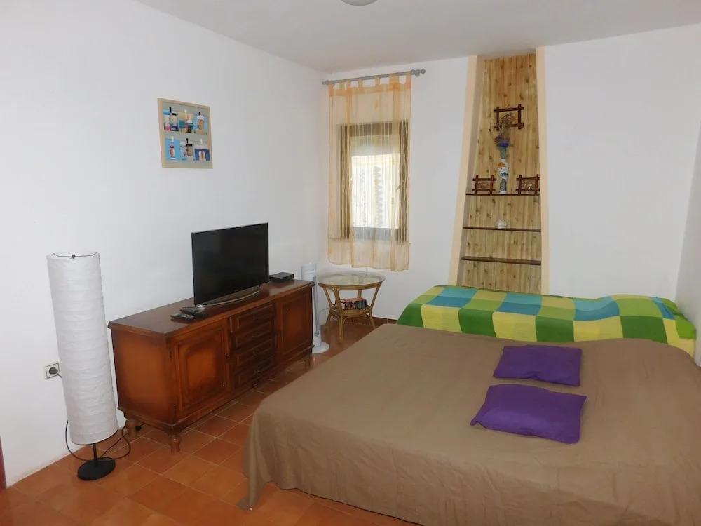 Affordable two Storey Island House 400m Away From the Beautiful Sandy Beach