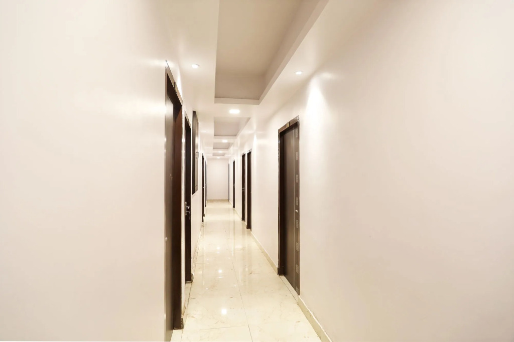 OYO 9193 Hotel Maple