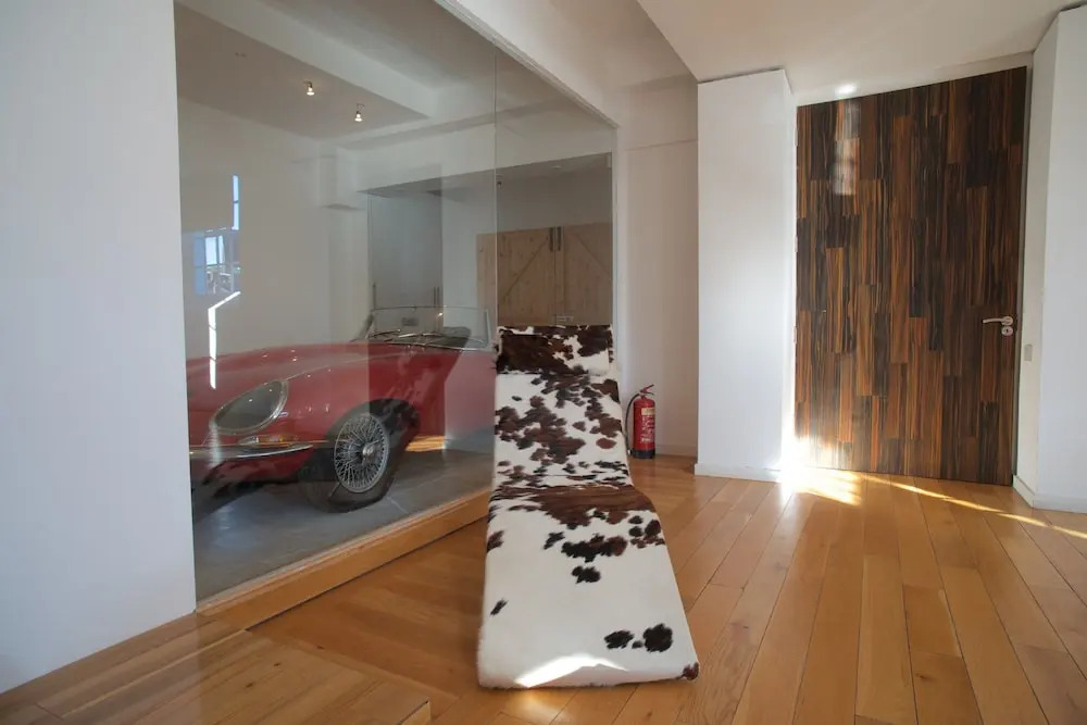 Modern Home In Greenwhich
