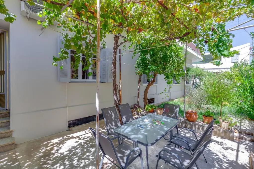 Samouil Apartment, 40 meters from the beach