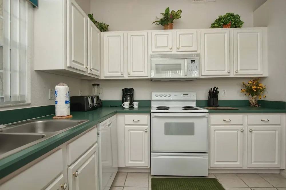Indian Ridge - 4 Bedroom Pool Home- 2408IR